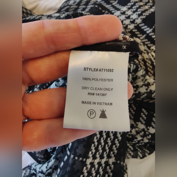 ASTR long sheer see thru B&W button down cardi blouse π€ (Med) π€ - Picture 7 of 12